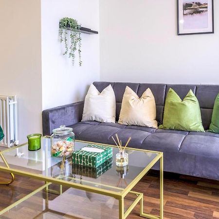 Apartament Cozy 2-Bed Flat Londyn Zewnętrze zdjęcie